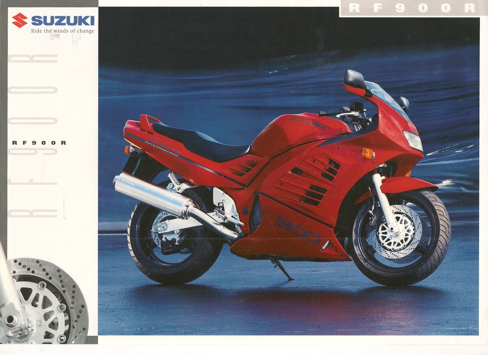 Suzuki RF900 Sales Brochure